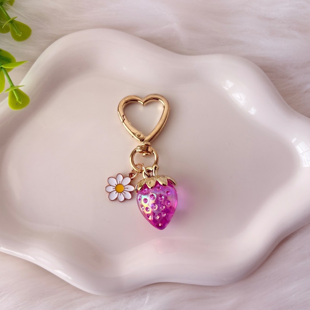 Iridescent Strawberry Keychain/ Bag Charm With Heart Clasp And Daisy - Picture 3 of 6